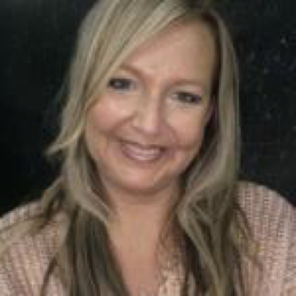 Meet your Posher, Elisha - Picture 1 of 1